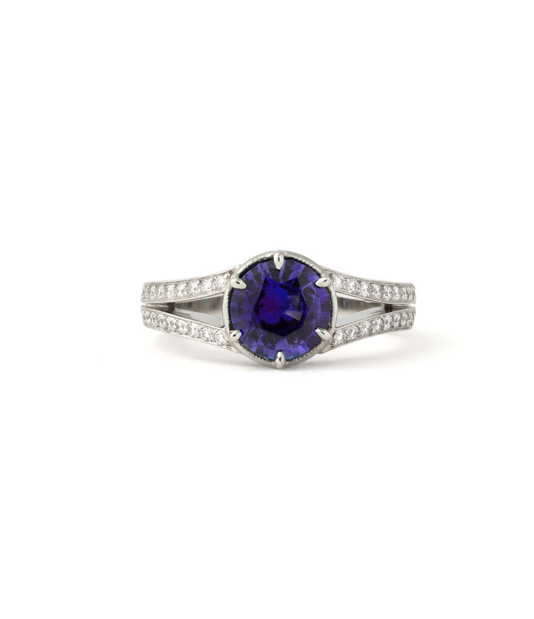 SAPPHIRE & DIAMOND SPLIT SHANK RING