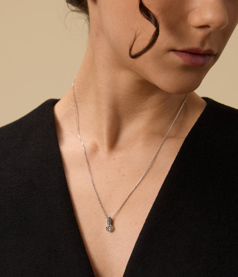 FLOATING DIAMOND PENDANT