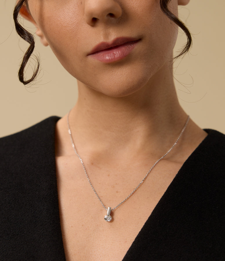 FLOATING DIAMOND PENDANT