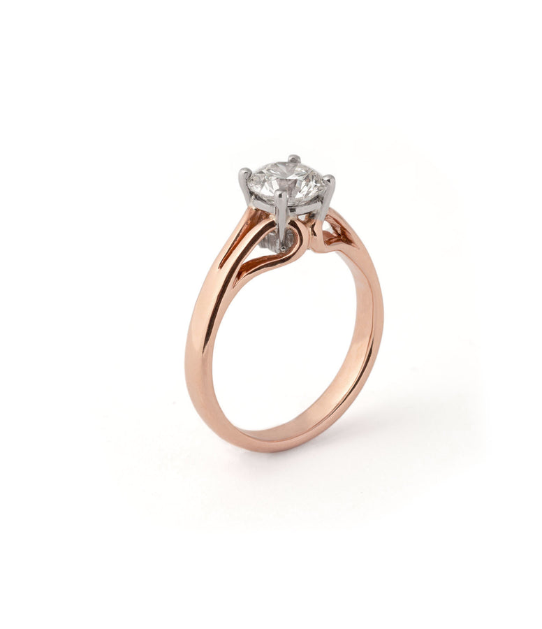 SOLITAIRE DIAMOND ENGAGEMENT RING