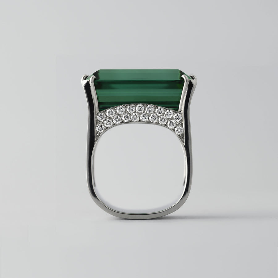 UNIQUE PIECE N°49: AVERY RING
