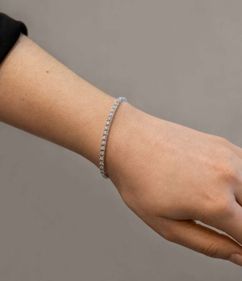 DIAMOND BANGLE BRACELET - WHITE GOLD