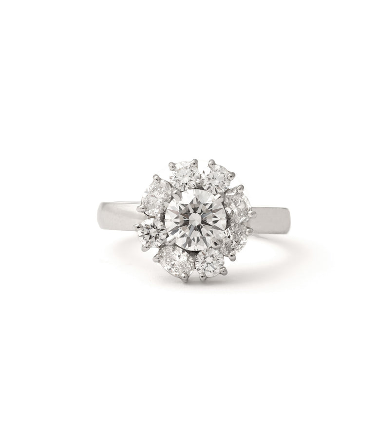 CLUSTER HALO DIAMOND RING