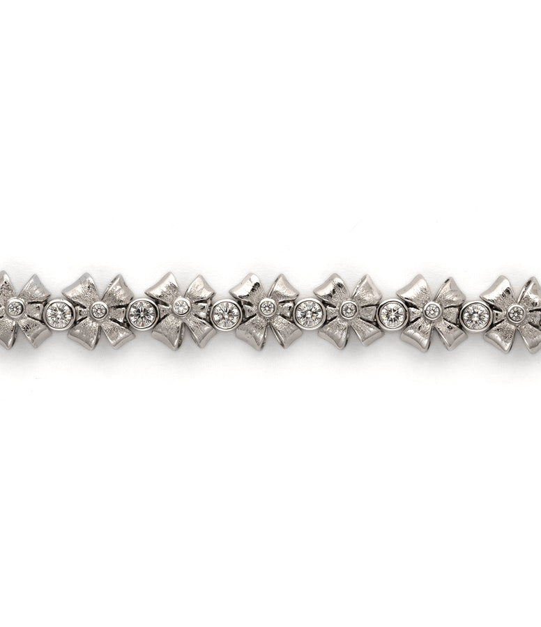 FLOWERY DIAMOND BRACELET